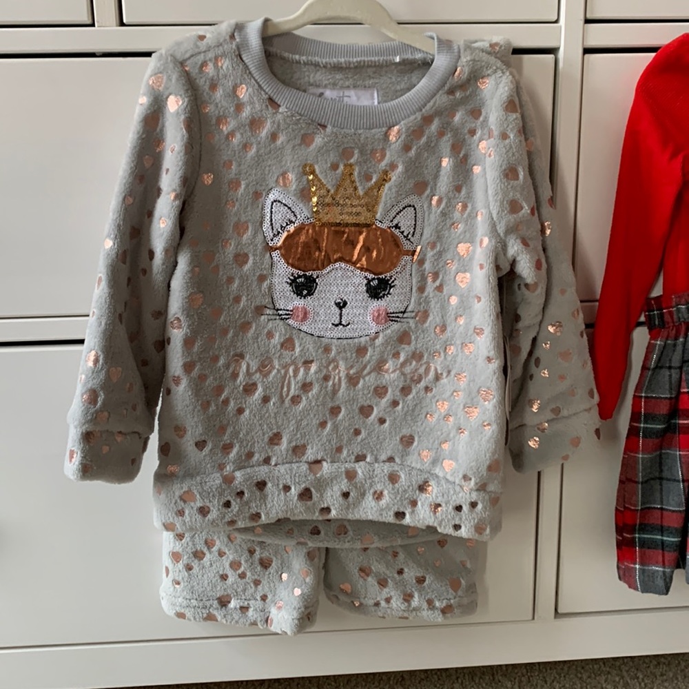 Soft matching set sequenced “nap queen” kitty cat sweats